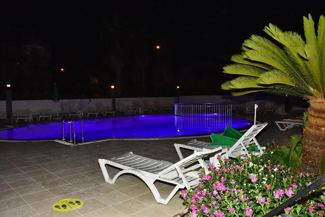 Nora Suit Hotel Side Luaran gambar